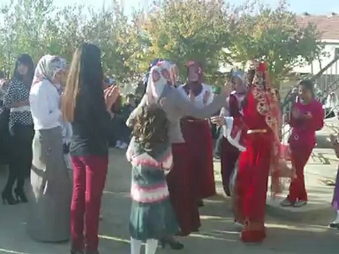 ESRA İLE MELİH-KINA 1