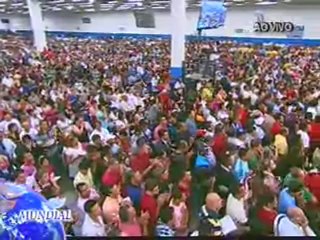 Apostolo Valdemiro Boiadero incomodado com critica do seu anel de ouro 211012