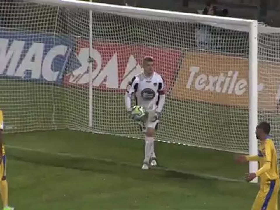 Nîmes Olympique - AC Arles Avignon (4-1) - Le résumé (NIMES - saison 2012/2013