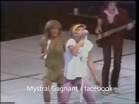 09 hot legs Rod STEWART Tina TURNER live 1981 [HD]