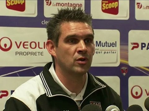 Conférence de presse Clermont Foot - EA Guingamp : Régis BROUARD (CFA) - Jocelyn GOURVENNEC (EAG) - saison 2012/2013