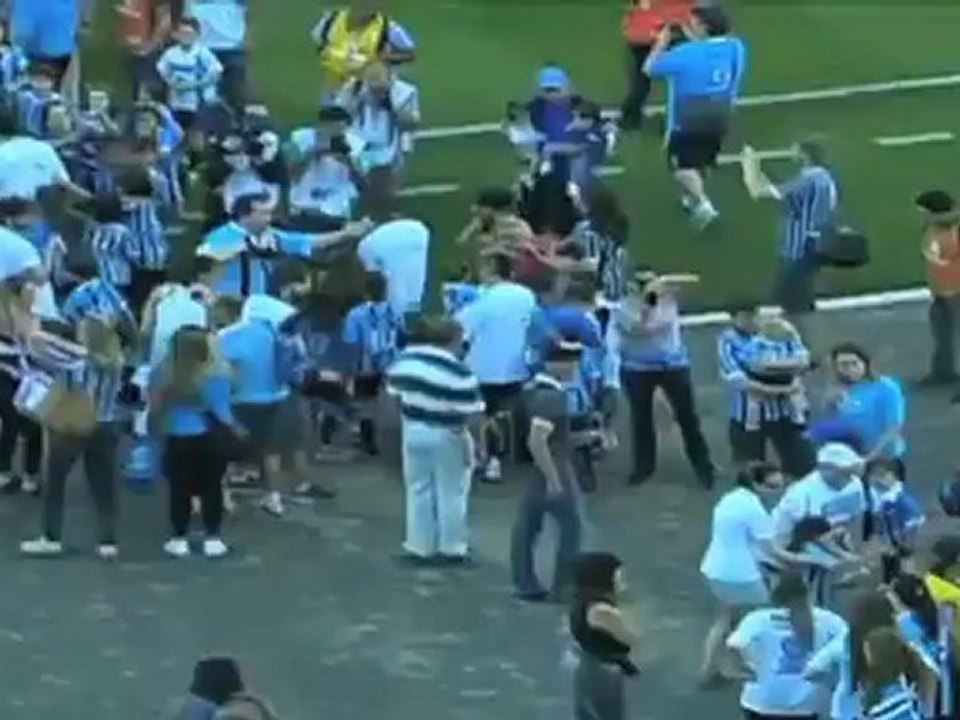 Brasileiro: Ex-Buli-Kombi! Ze Roberto und Gremio feiern