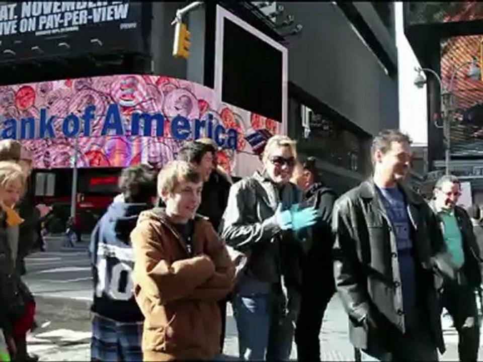 Magician on Stree with Card Man - Greatest Card Trick Ever