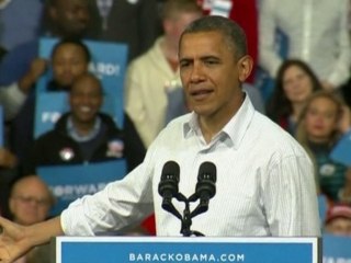 Obama takes final swings at Romney