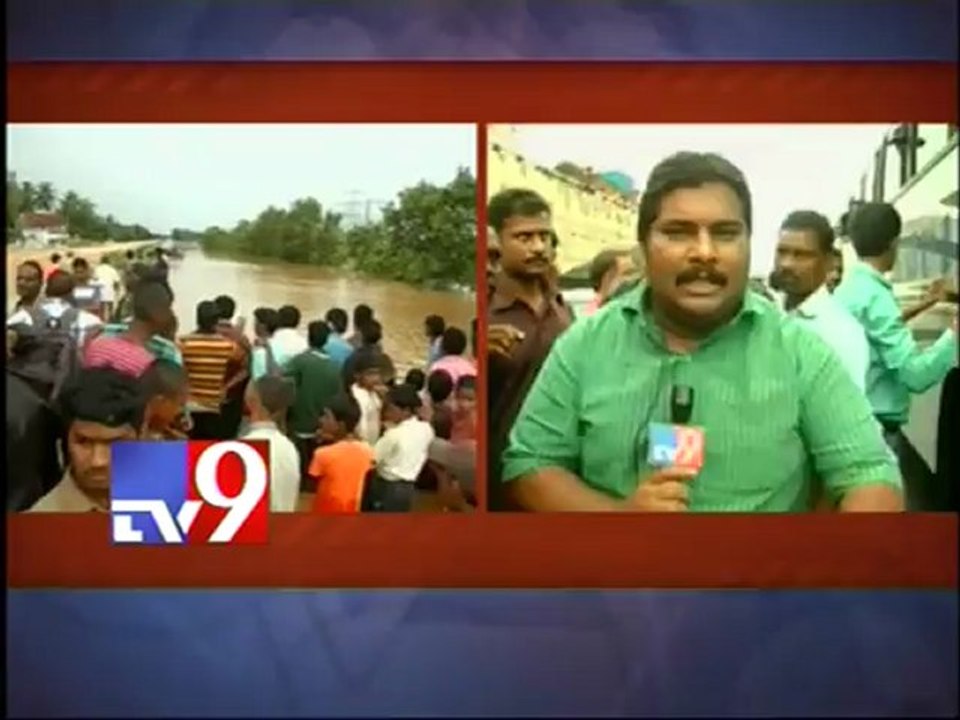 30 bus passengers safe
