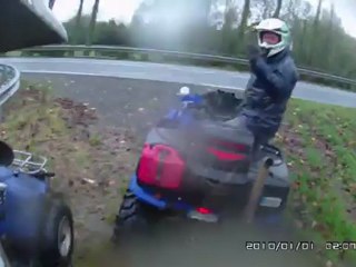 chemin inondé en quad. tranquille