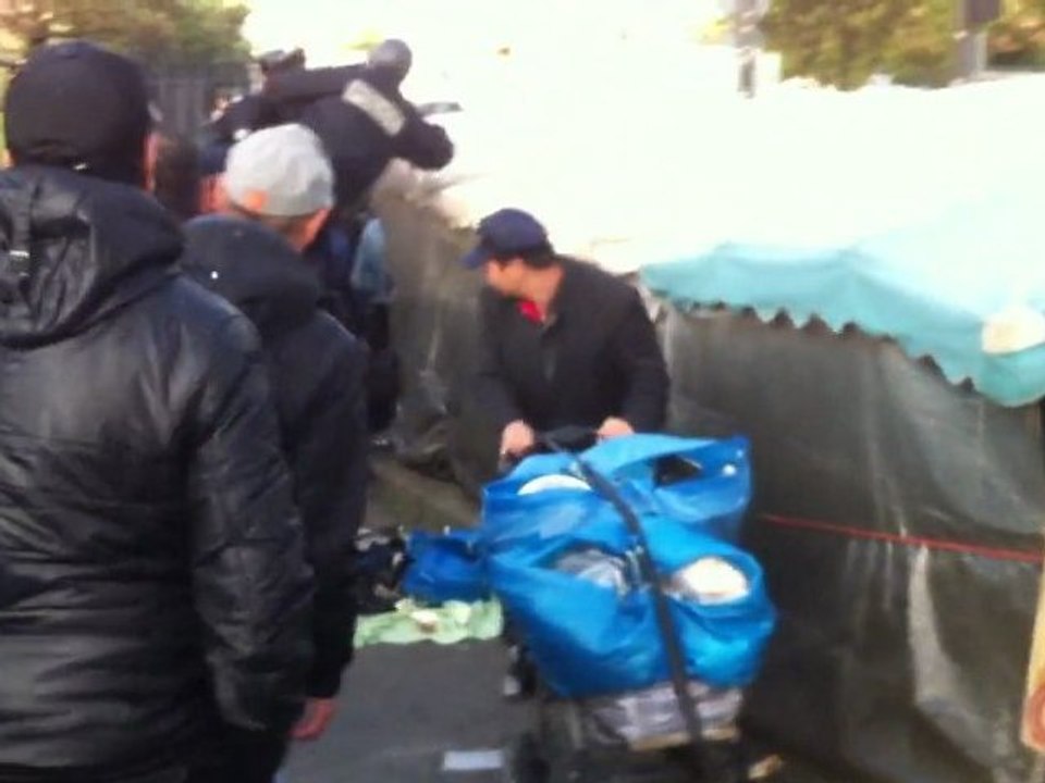 repression policiere des biffins, a cheval, porte montreuil paris 20eme arrdt octobre 2012