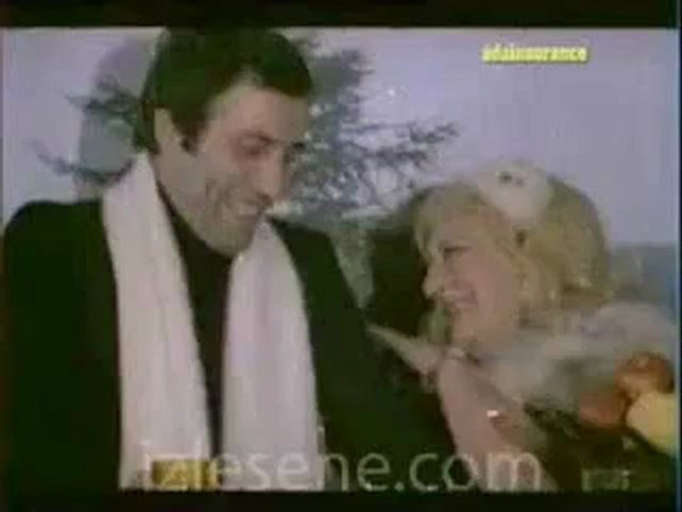 Kemal Sunal'ın Sansürlenen Sahnesi ''Elleyince Sertleşen Başka Yerlerimizde Var''