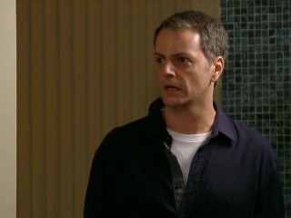 Lorenzo procura por Lia