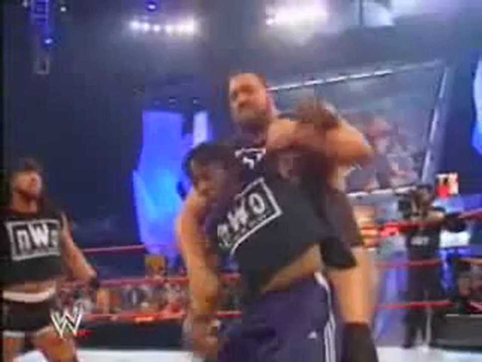HBK Kicks Booker T out of the nWo