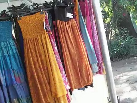 DSCF7146 Toulon vetements ethniques GOA distribué par Planete import