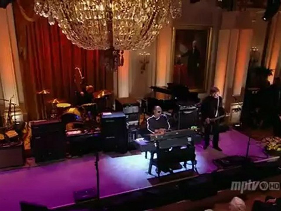 Stevie Wonder - We can work it out (Live at the White House 2010)