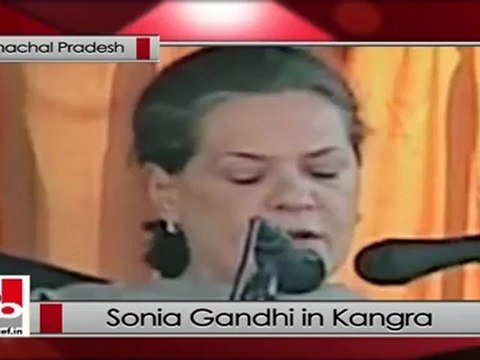 Sonia Gandhi in Kangra campaigns for Congress, takes on BJP