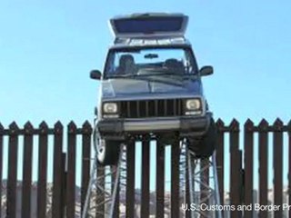 Smugglers' Jeep Gets Stuck On US-Mexico Border