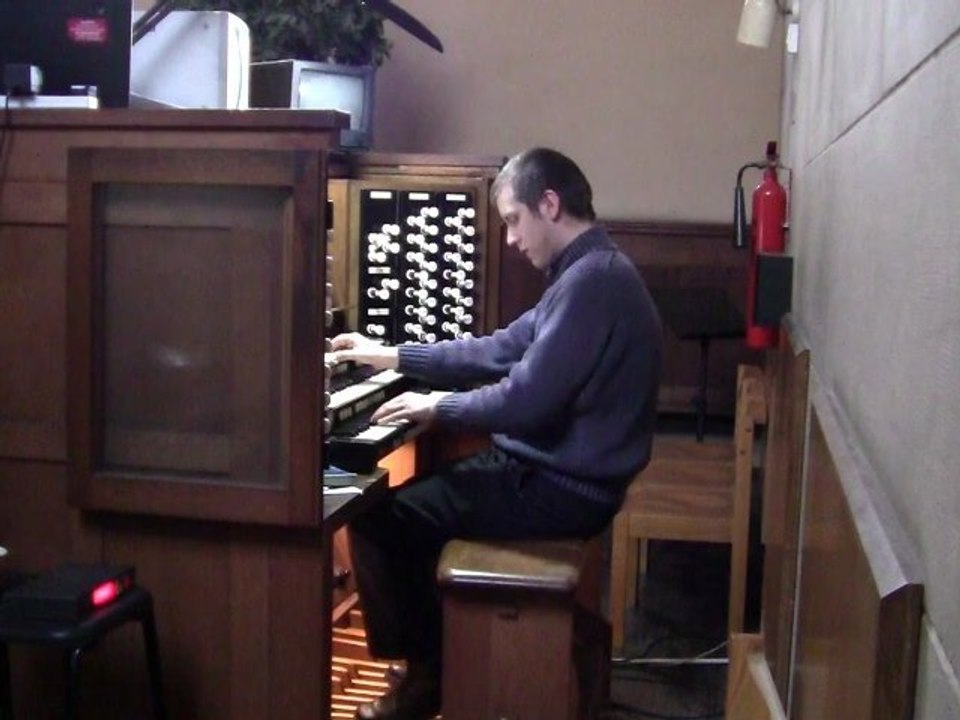 Greensleeves - Chris Lawton at St George's Catholic Cathedral, Southwark, London