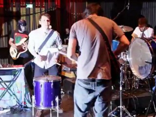 Shiko Shiko - Harpa -Iceland Airwaves - Marmite 2012 - part 3  - Ordinateur