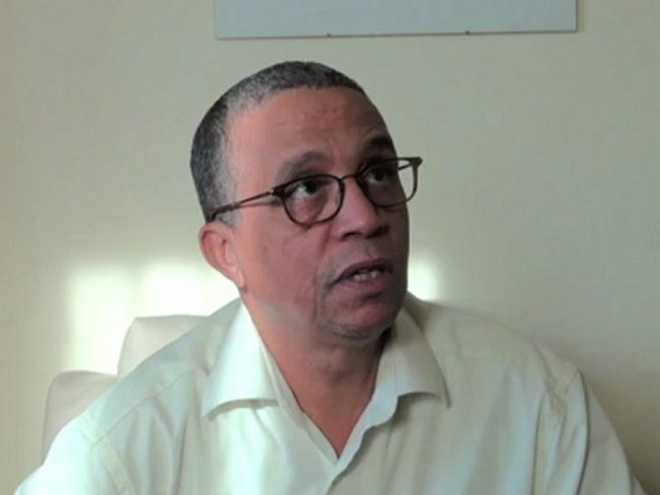 Interview de l'écrivain Yasmina Khadra par Actuphoto