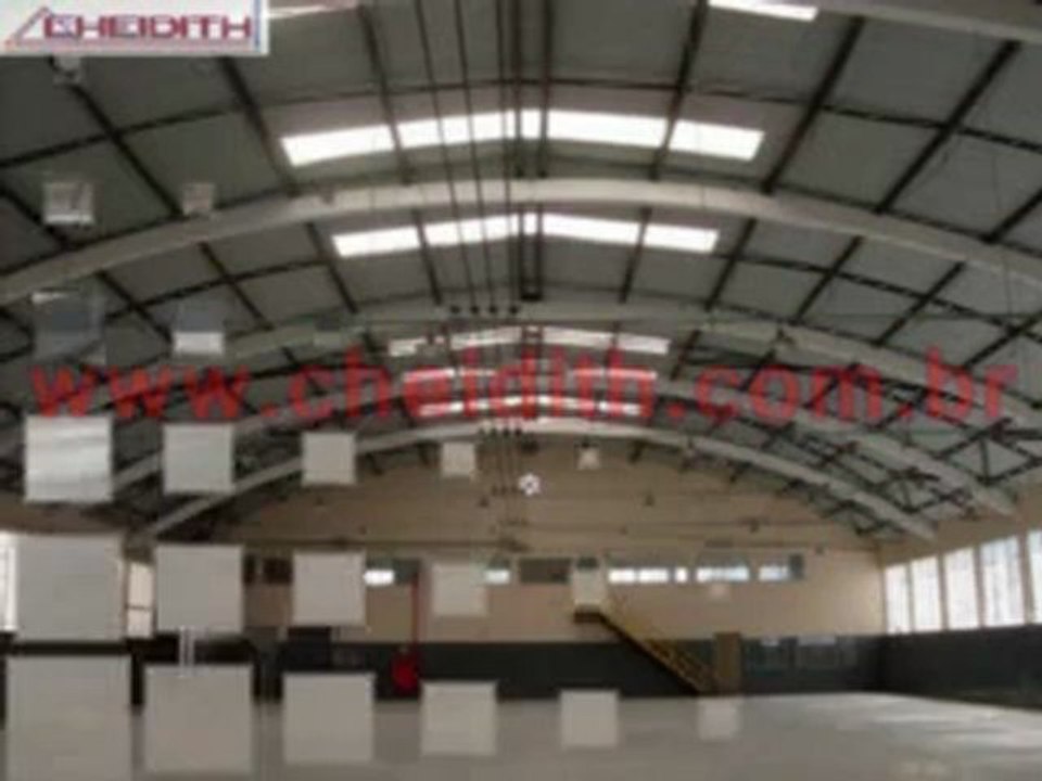 ARMAZÉM NOVO ALUGA COM DOCAS (11-3232.1250)