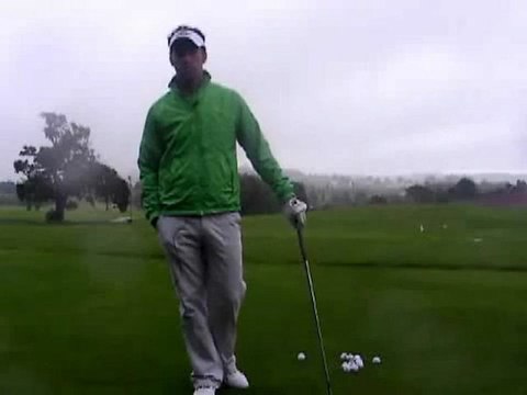 Better ball striking: split hands drill