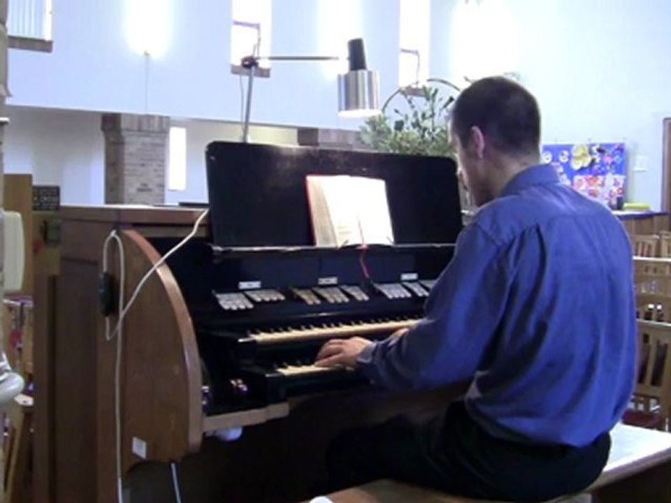 Christ, whose glory fills the skies - Chris Lawton at New Eltham Methodist Church, London