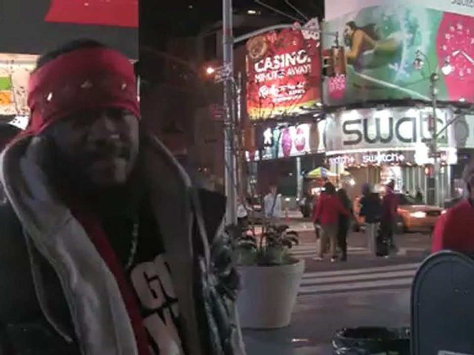 (WGN) Maharawchaa Rebukes Trick or Treaters (HOI)