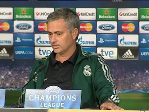 Mourinho considera que el Borussia optará a ganar la Liga de Campeones si pasa a octavos