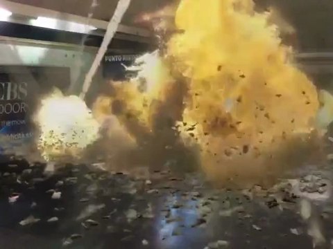 ABBATTERE DISTRIBUTORI RUBASOLDI PIAZZA CAVOUR LINEA 1 NAPOLI