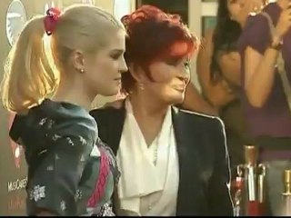 Sharon Osbourne reportedly undergoes double mastectomy.