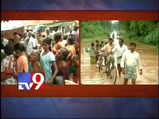 Tv9 helps flood victims - Part 1