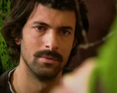 BBO.7 Blm.p Mustafa BULUT aynayı kırmış,annesi kahvaltı getiriyor