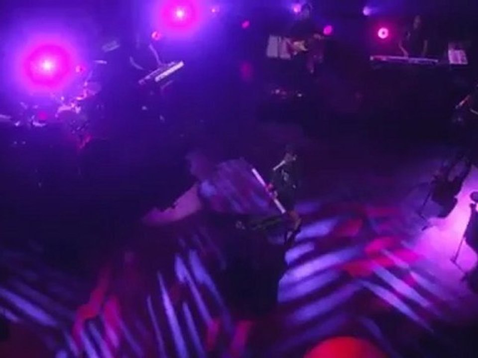 Alicia Keys Performs MTV EMA 2012 full performance