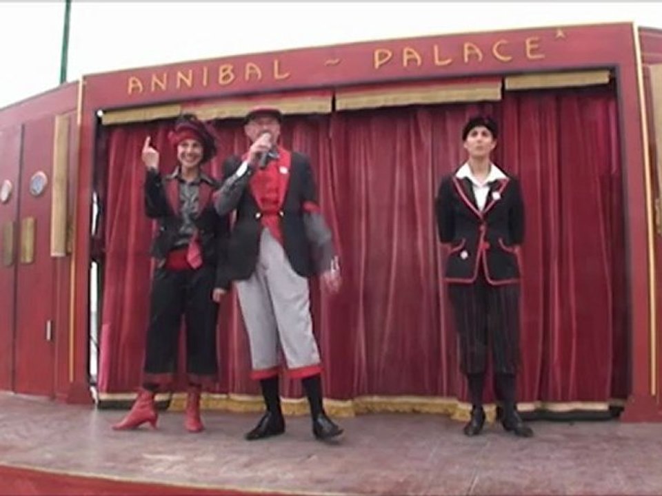 Arts de la Rue - Annibal et ses Elephants - Annibal Palace