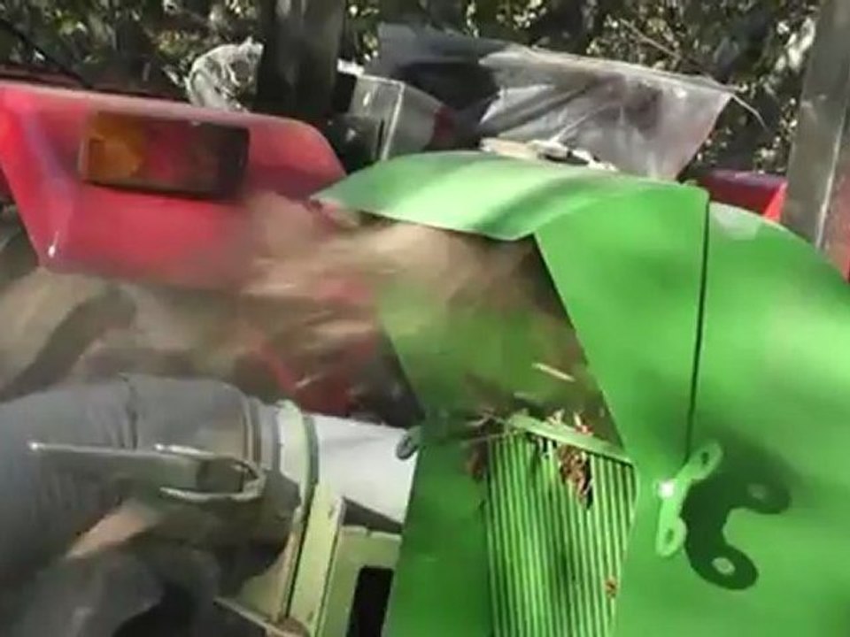 FHM400 FINDIK TOPLAMA MAKİNESİ