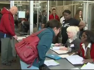 Swing state Wisconsin votes in election cliffhanger