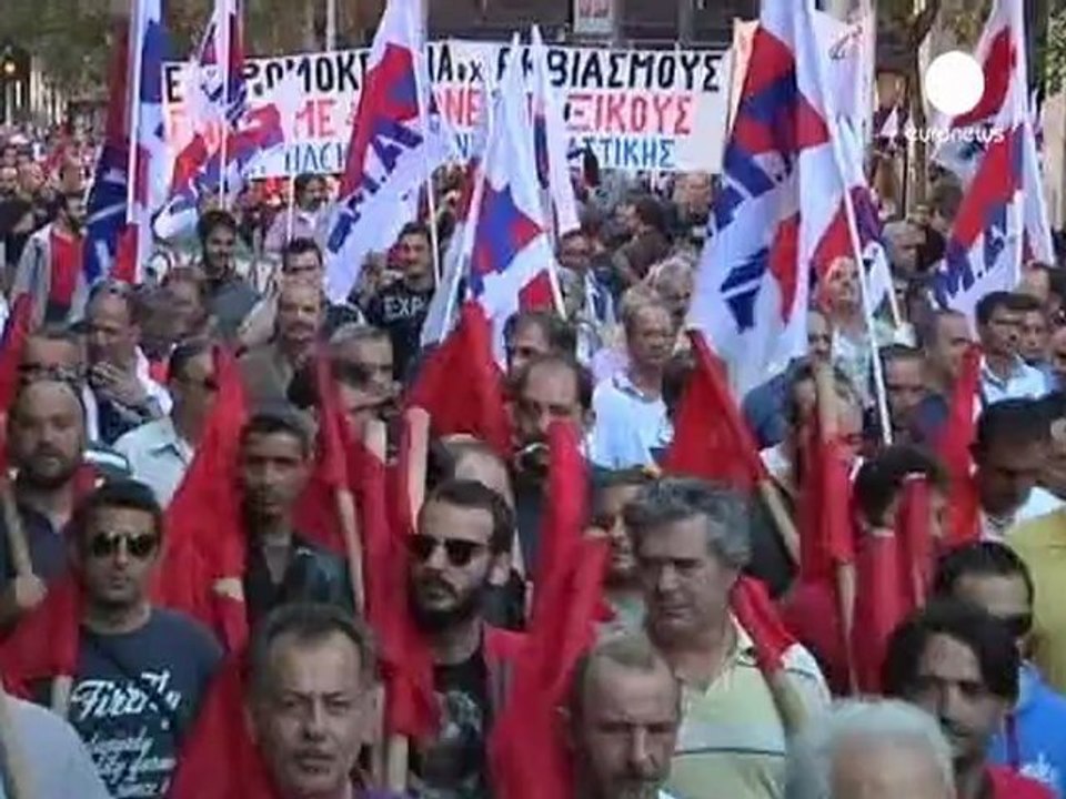 Grèce : grosse affluence dans les manifestations contre...
