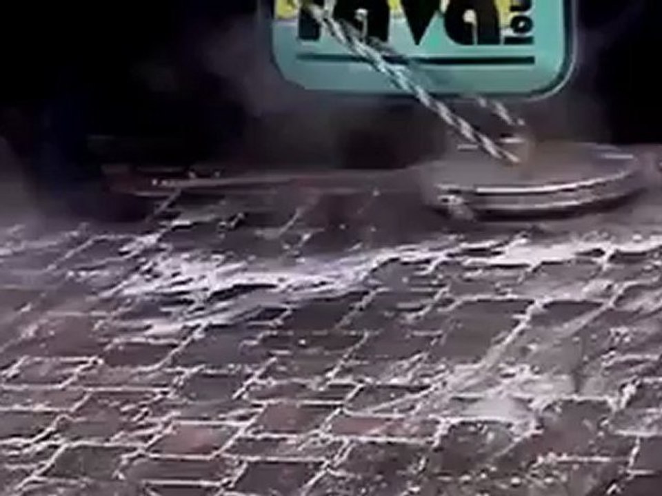 Shopping Centre Cleaning in South Wales, Street Cleaning - Busy Cleaning