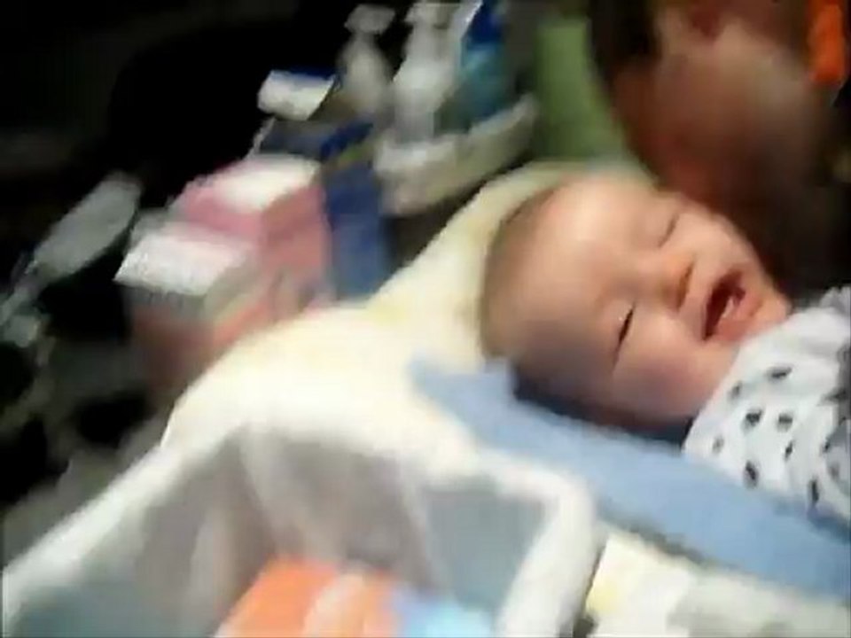 J:2 ans et 8 mois, L&L:8 mois