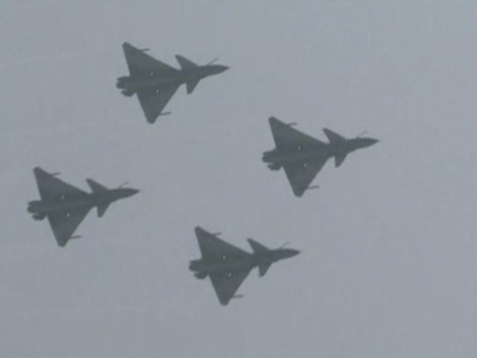 Chinese airshow opens