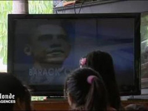 Les élèves indonésiens de l'ancienne école d'Obama suivent attentivement l'élection
