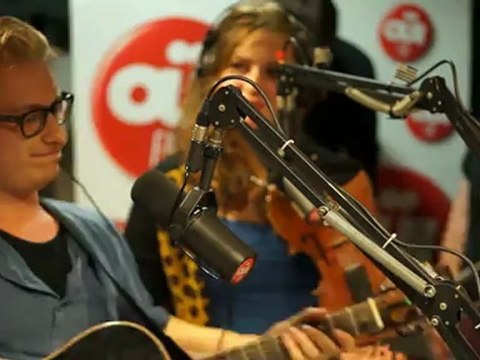 School Is Cool - In Want Of Something - Session Acoustique OÜI FM