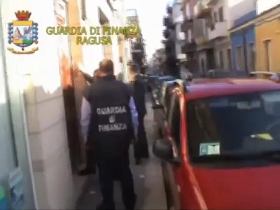 Ragusa - Truffa ai risparmiatori, arrestati Gerlando Termini e soci (06.11.12)