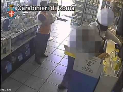 Roma - Arrestato 'rapinatore con gli shorts' specializzato in farmacie (06.11.12)
