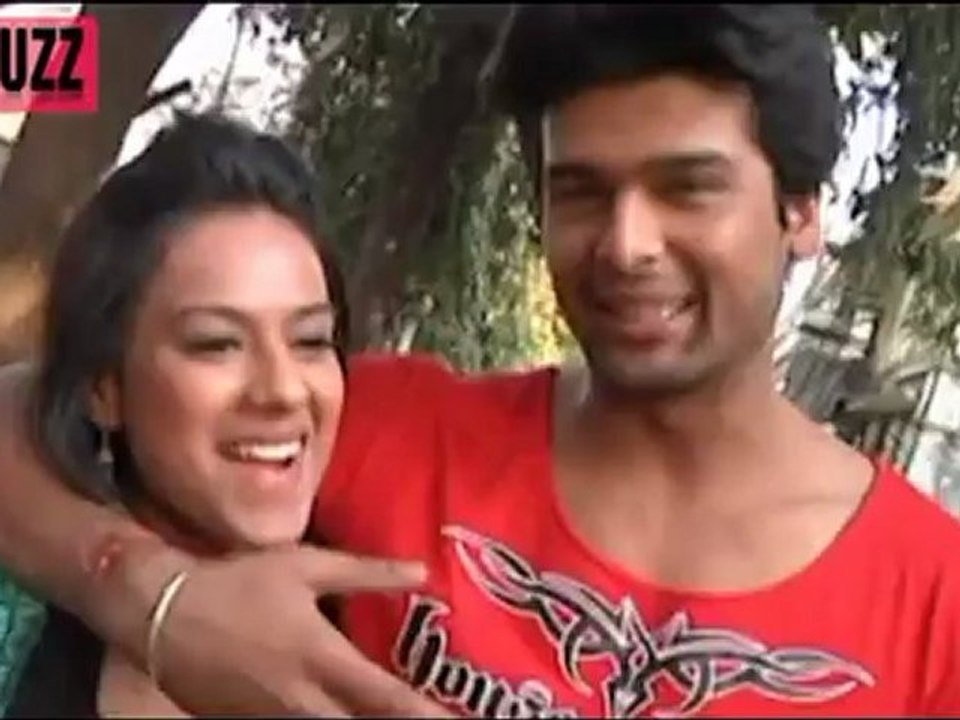 Manvi & Virat's INTIMATE HONEYMOON SEQUENCE in Ek Hazaaron Mein Meri Behna Hain 1st November 2012