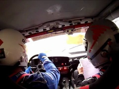 Sortie de route ES1 en cam embarquée rallye monts dome 2012