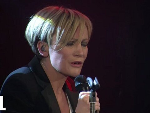 Patricia Kaas - T'es beau tu sais dans le Grand Studio RTL présenté par Eric Jean-Jean