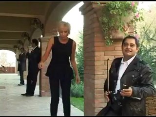 DANIELA GYORFI feat TRITON-AM PLECAT CU GREU DE JOS