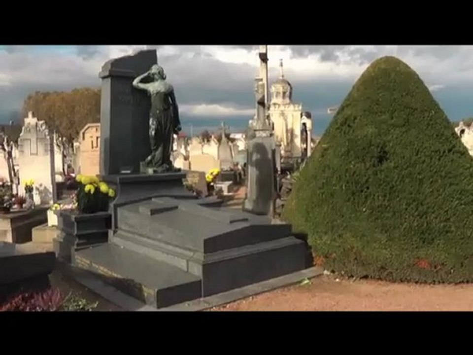 La Toussaint à Roanne  au coeur des cimetières