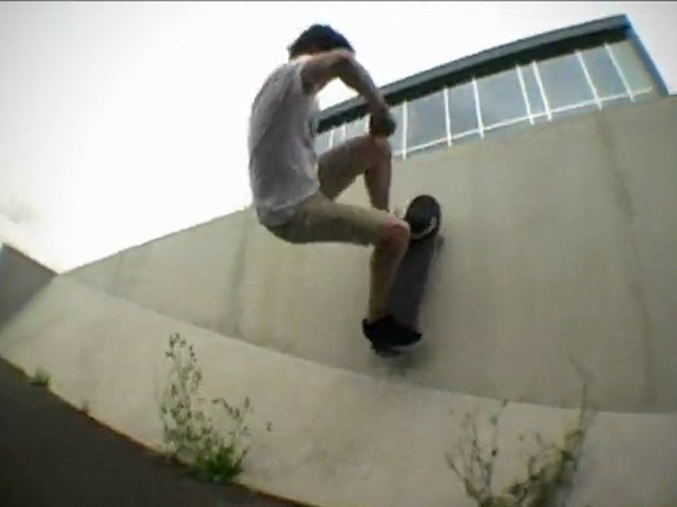 David "Saloon" SALAUN - YEB CE Wallride part