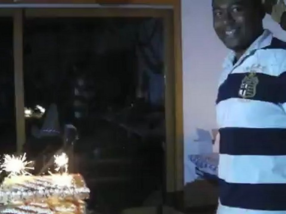 Joyeux 35 ans mon frère :) !!!