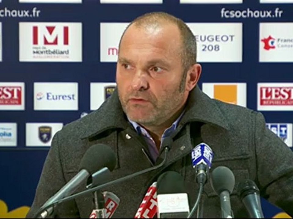Conférence de presse FC Sochaux-Montbéliard - Evian TG FC : Eric HELY (FCSM) - Pascal DUPRAZ (ETG) - saison 2012/2013